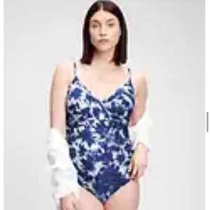 GAP maternity one-piece swimsuit
